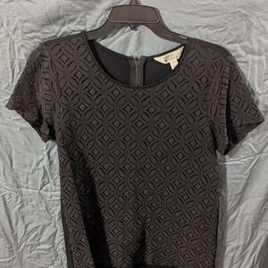 Market & Spruce Black Fitted Graphic Tee